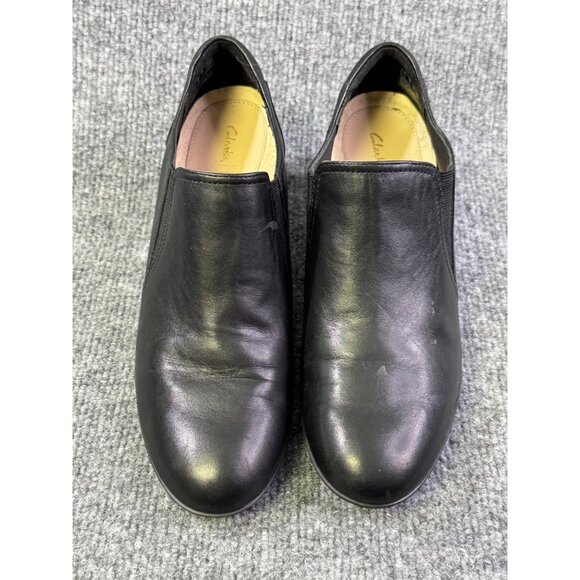 Clark’s woman’s shoes 8 black contoured, comfort heel 2” - Picture 2 of 16